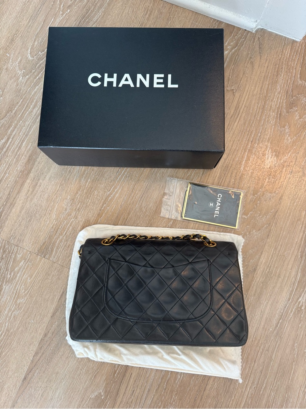 Chanel Lambskin Medium Classic Double Flap - Picture 3 of 15